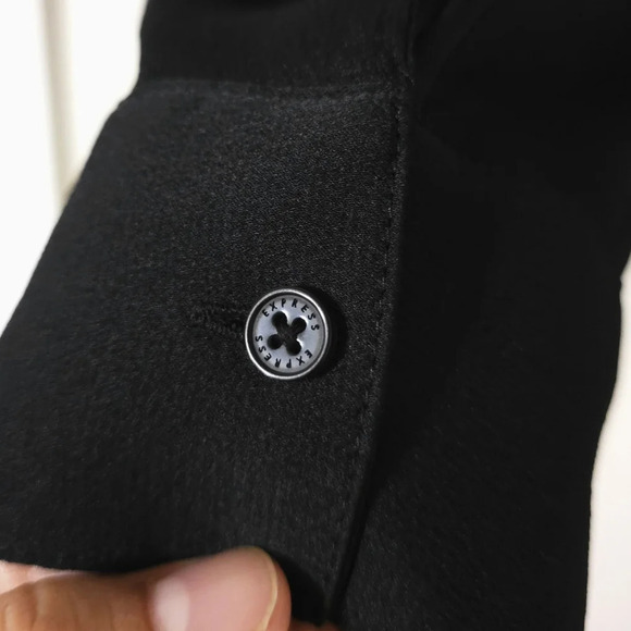 ✨️4/$20. Black Chiffon Long Sleeve Cropped Dress Shirt with Faux Knot Front, M - Picture 8 of 16